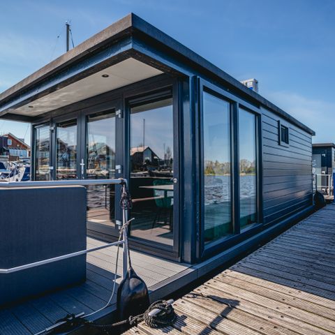 AUßERGEWÖHNLICHE UNTERKUNFT 4 Personen - Hafen +